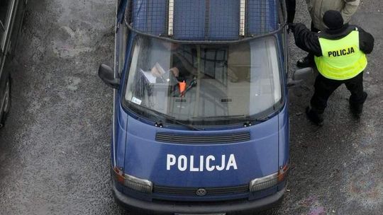 Straszył, że podłożył bombę na Tatarach. Znaleźli go