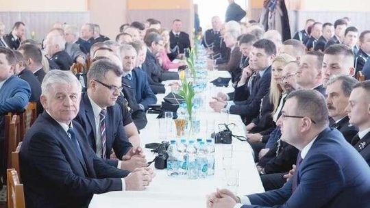 Strażacy ochotnicy z Lubelskiego dostaną nowe wozy. 43 umowy podpisane