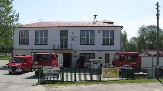 Strażacy z Wąwolnicy zbierają na remont remizy