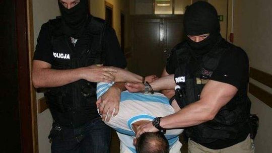 Strażnik nieświadomie pomógł uciec skazanemu z więzienia w Chełmie