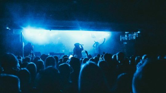 Strefa Innych Brzmień przenosi się do Bałaganu. Darmowy koncert w Lublinie