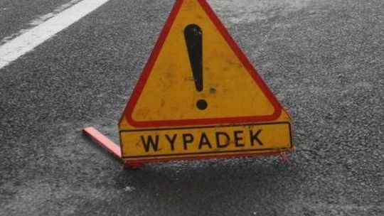 Struża Kolonia: Zderzenie ciężarówki i dwóch samochodów. Jedna osoba nie żyje