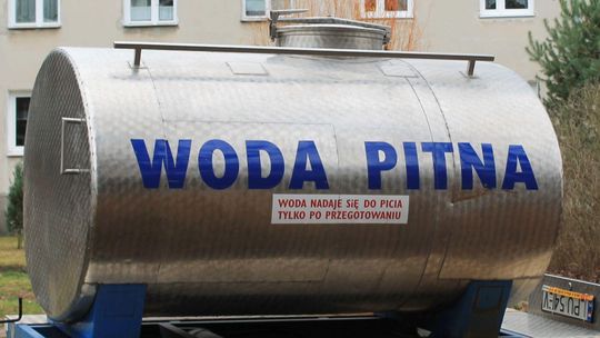Stu mieszkańców Puław nie może pić wody z kranów. Jest zanieczyszczona