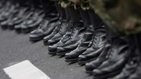 Studenci pójdą w kamasze. Rząd zapowiada szkolenia wojskowe