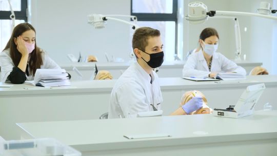 Studenci z ukraińskich uczelni rozpoczynają naukę w Lublinie. Na początek podstawowy warunek