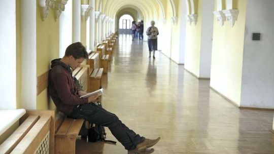 Student myśli o założeniu własnej firmy. Jak się do tego przygotować?