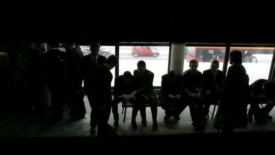 Student zaciąga, spłaca po studiach. Jak wziąć kredyt studencki? 