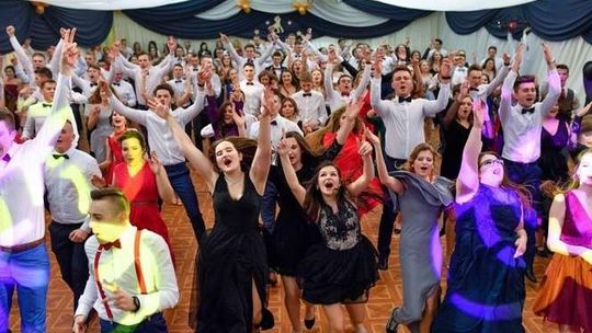 Studniówka 2018: Bal uczniów ZSO nr 2 w Puławach [zdjęcia]