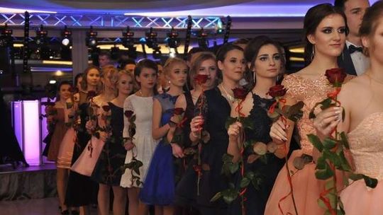 Studniówka 2018 uczniów ZST w Puławach [zdjęcia]