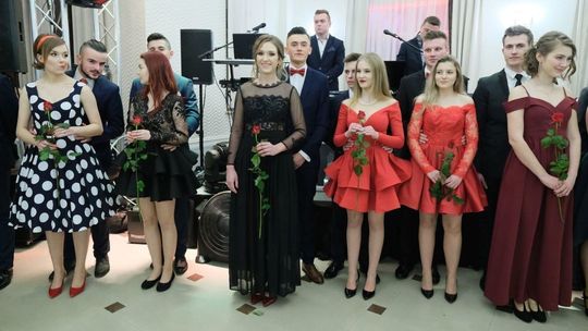 Studniówka 2019: Bal maturzystów VI LO w Lublinie [zdjęcia]