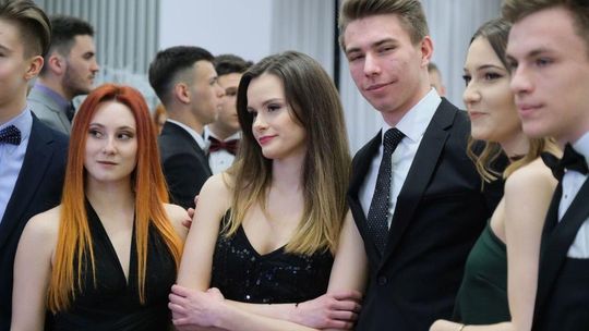 Studniówka 2019: Bal maturzystów z LO Kazimierza Wielkiego i Stefana Batorego [zdjęcia]