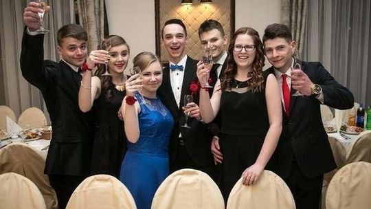 Studniówka IV LO im. Stefanii Sempołowskiej w Lublinie (zdjęcia)