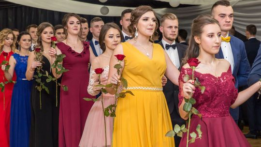 Studniówka w ZSO nr 2 im. F. D. Kniaźnina w Puławach [zdjęcia]