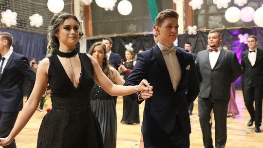 Studniówka Zespołu Szkół nr 2 w Lubartowie [zdjęcia]