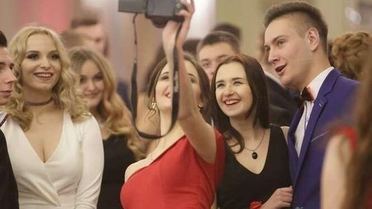 Studniówki 2017: Tak się bawili uczniowie VIII LO i Zespołu Szkół Budowlanych w Lublinie (zdjęcia)