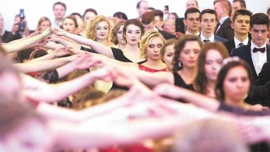 Studniówki 2018 w Lublinie i regionie: Ile trzeba zapłacić za bal? [kalendarz imprez]