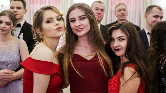 Studniówki 2019. Bal maturzystów VIII Liceum Ogólnokształcącego [zdjęcia]