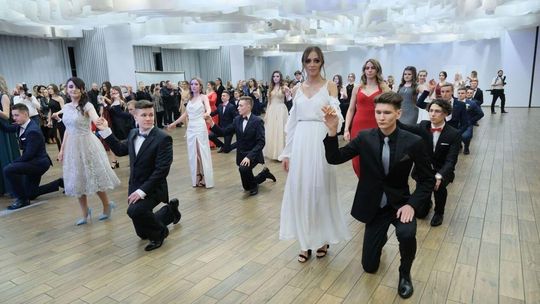 Studniówki 2019: Bal maturzystów XXIII LO w hotelu In Between [zdjęcia]