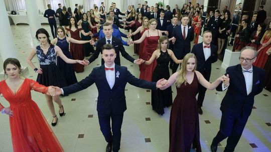 Studniówki 2019. Bal maturzystów z XIV LO w Lublinie [zdjęcia]