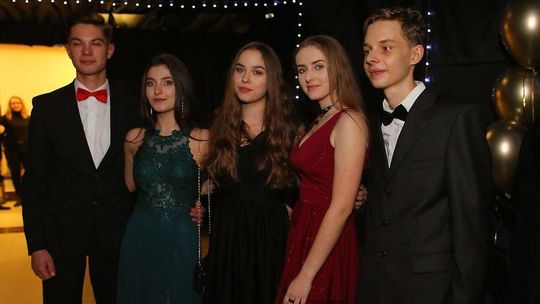 Studniówki 2020. Bal maturalny w Ogólnokształcącej Szkole Muzycznej I i II st. im. K. Lipińskiego w Lublinie [zdjęcia]