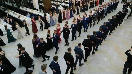 Studniówki 2022. Bal maturzystów Zespołu Szkół nr 5 w Lublinie [zdjęcia]