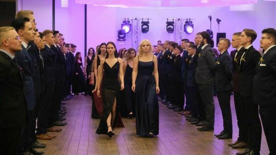 Studniówki 2022. Bal Zespołu Szkół Elektronicznych w Lublinie [ zdjęcia]