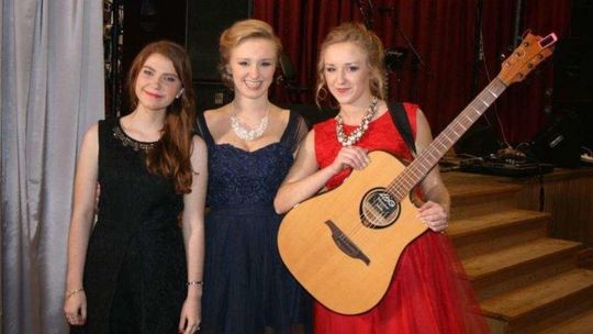 Studniówki w Puławach: ZS nr 2 i 3, II LO i ZST (zdjęcia)