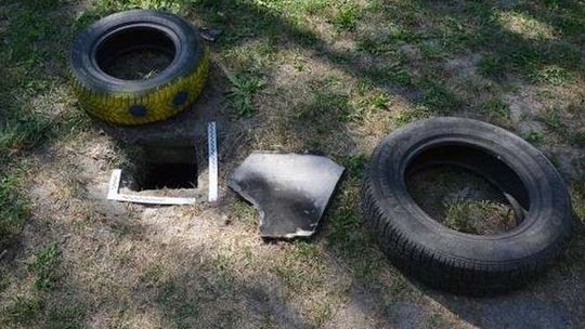 Studzienka była źle zabezpieczona. Do środka wpadła dwuletnia dziewczynka