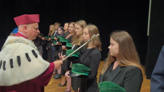 Stuletni profesor i minister z dobrą nowiną na inauguracji roku na Uniwersytecie Przyrodniczym