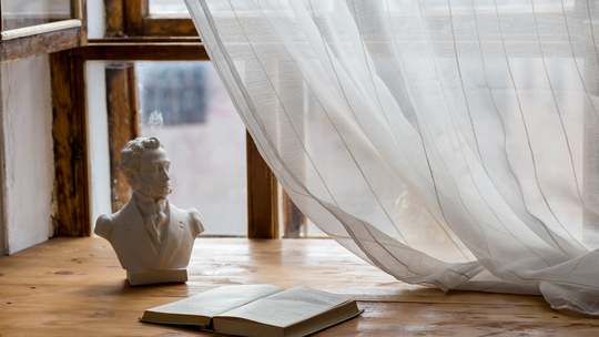 Stwórz swoją wymarzoną sypialnię – zacznij od idealnych firan