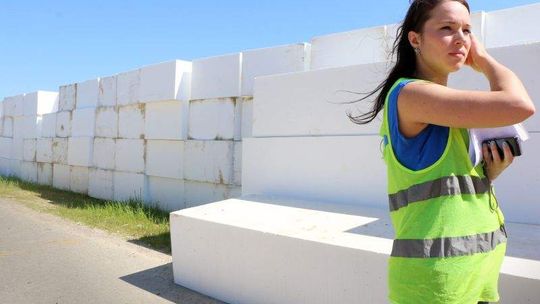 Styropianem i betonem ratują odcinek S17 w dolinie Ciemięgi (zdjęcia)