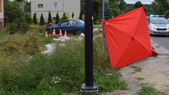 Suchowola: Tragiczny wypadek. Auto wjechało prosto na pieszego na chodniku