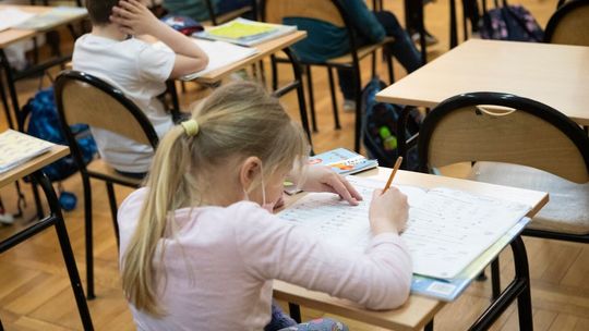 Sukces lubelskiej szkoły. Po 40 latach dostali pieniądze na nowe drzwi