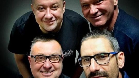 Sułtani dancingu. Bimber Boys akustycznie na scenie domu kultury w Chełmie