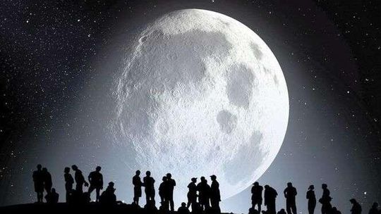 Superksiężyc 2018: Co to znaczy - kiedy i jak zobaczyć w Polsce?