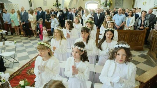 Sushi, fotobudka i balony. Przyjęcia komunijne jak małe wesela. Jakie ceny w tym roku?