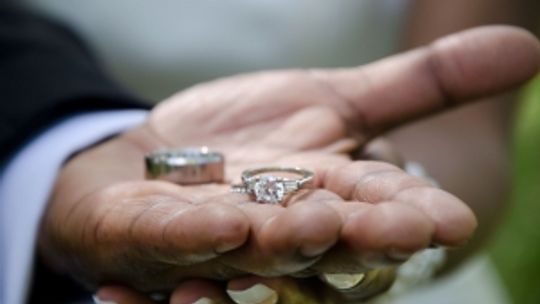 Susiec: Nastolatek okradł matkę i ciotkę. Skusiła go biżuteria