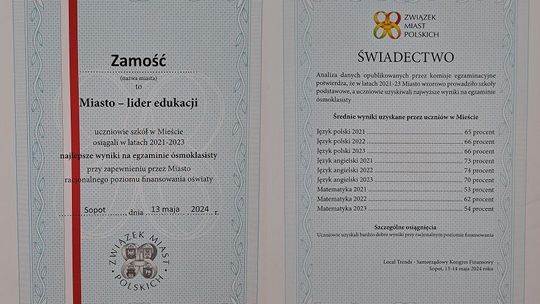 Świadectwo z czerwonym paskiem dla Zamościa. Bo jest liderem edukacji