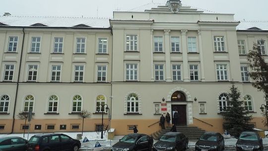 Świąteczny tydzień w lubelskich urzędach. Sprawdź, kto ma więcej wolnego