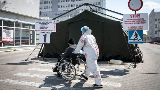 Światowa Organizacja Zdrowia: Transmisji powietrznej koronawirusa nie można wykluczyć