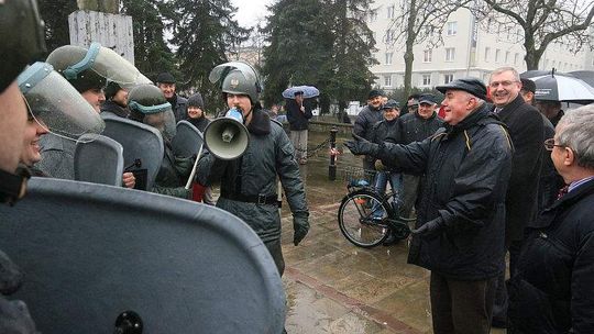 Świdnickie Spacery. Happening na ulicach miasta