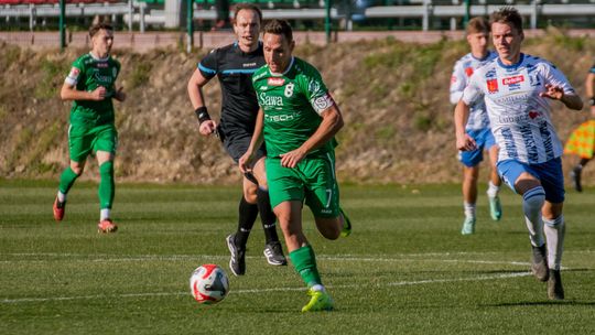 Świdniczanka przegrała ze Starem Starachowice i wylądowała w strefie spadkowej