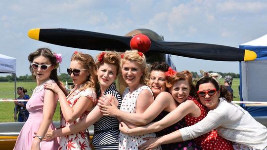 "Świdnik jest idealnym miejscem, aby budować tradycje lotnicze woj. lubelskiego". Trwa II Świdnik Air Festival [zdjęcia]