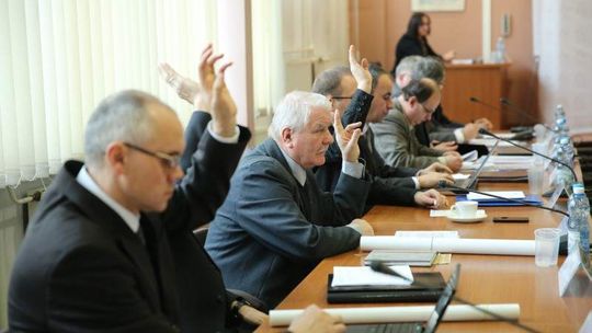 Świdnik ma budżet. Projekty i drogi z miejskich pieniędzy