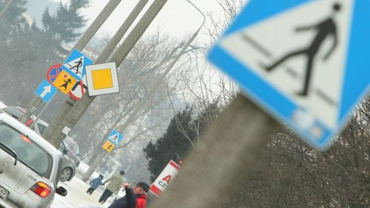 Świdnik: Na ul. Racławickiej jest 14 przejść dla pieszych. \"To absurd!\"
