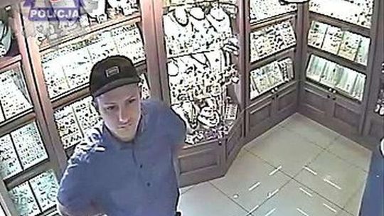 Świdnik: Nieudolny złodziej. Kto go rozpoznaje?