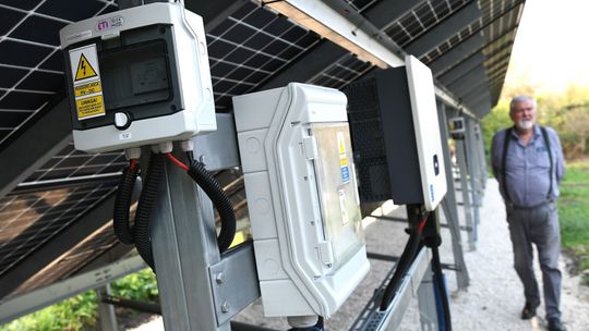 Świdnik oszczędza energię. Przybyło paneli na budynkach publicznych