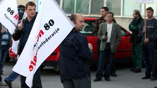 Świdnik: Pracownicy Zakładu Narzędziowego chcą podwyżek