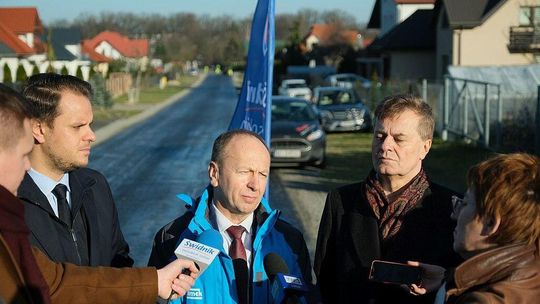Świdnik testuje utwardzanie dróg specjalnym urządzeniem 