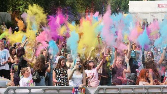 Święto Kolorów w Lublinie. Barwna impreza nad zalewem [zdjęcia]